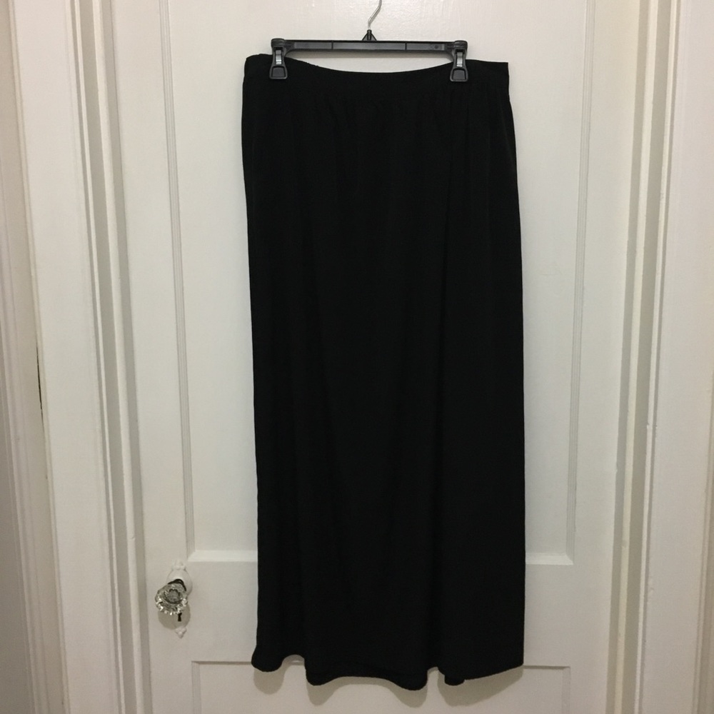 XL/1X Black Maxi Skirt (WITH POCKETS) - Target